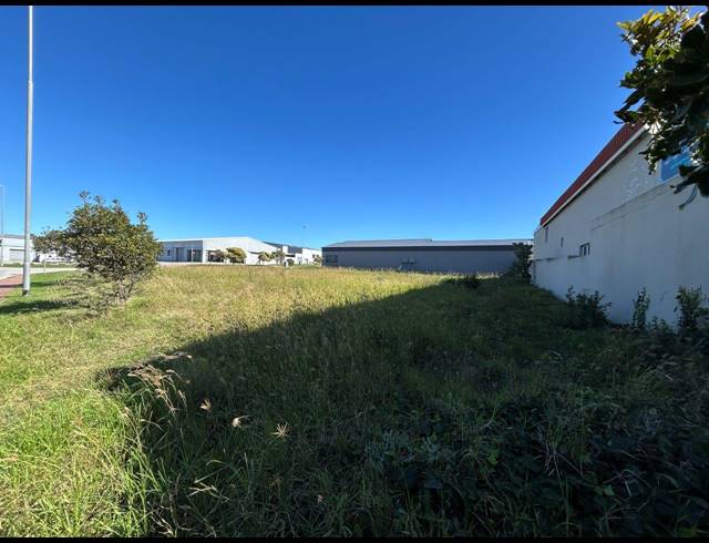 1,097M² VACANT LAND FOR SALE IN FOUNTAINS ESTATE